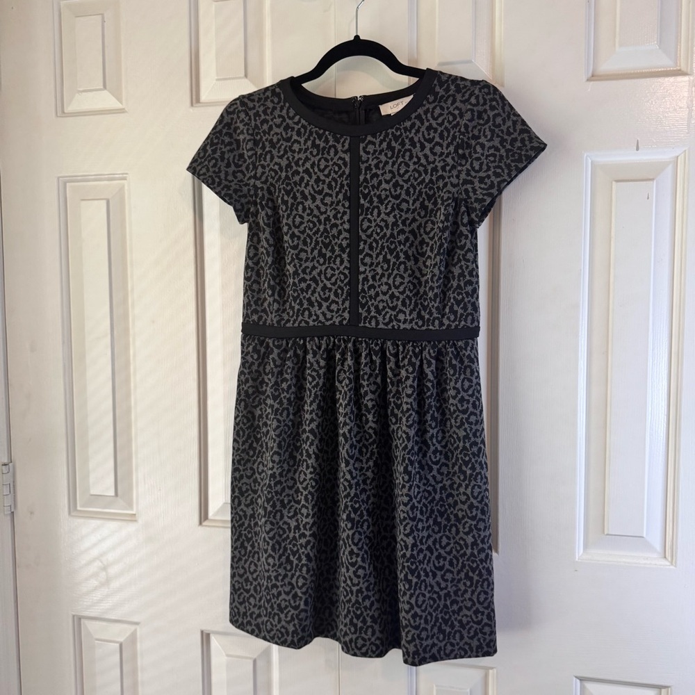 Ann Taylor LOFT Black and Gray Leopard Print Dress Size 0P